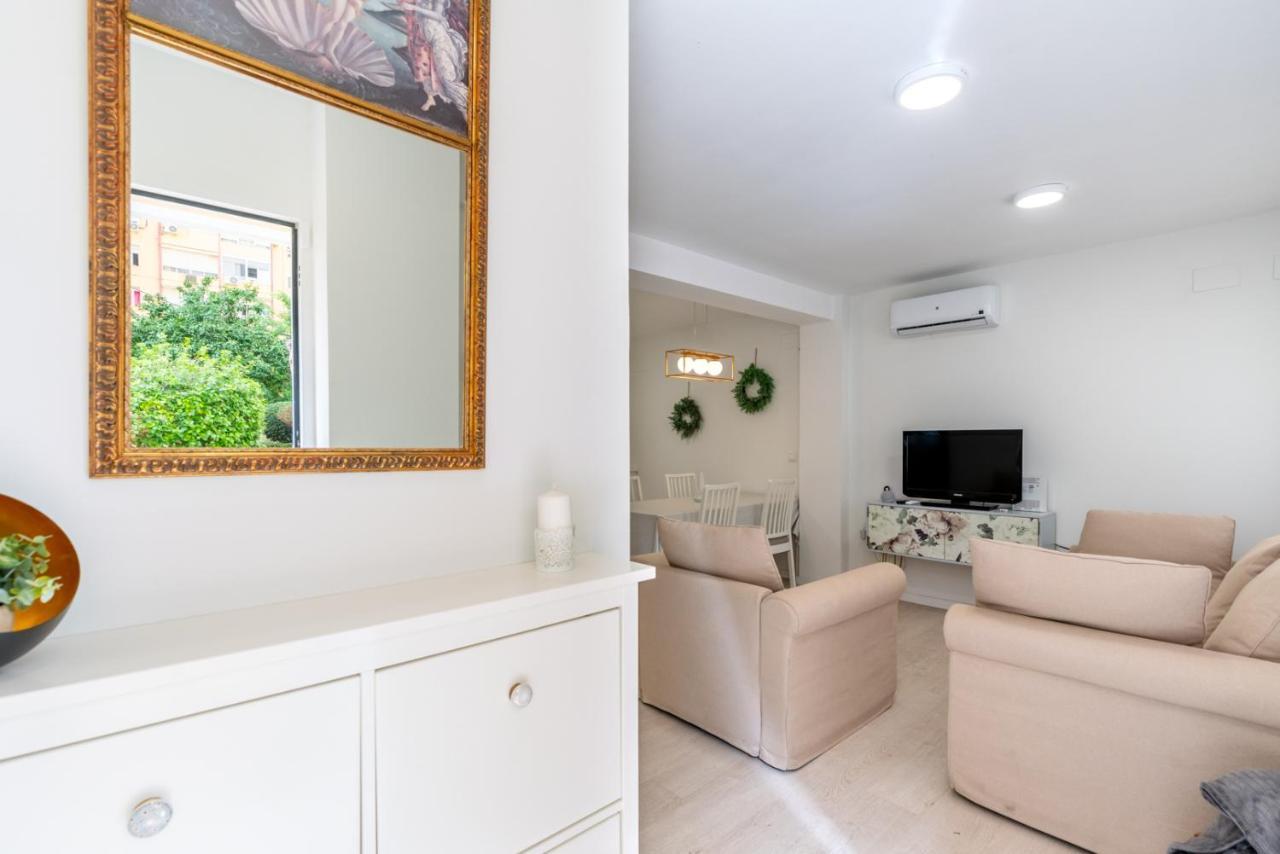 Apartment Whitey Aparment In Triana Sevilla